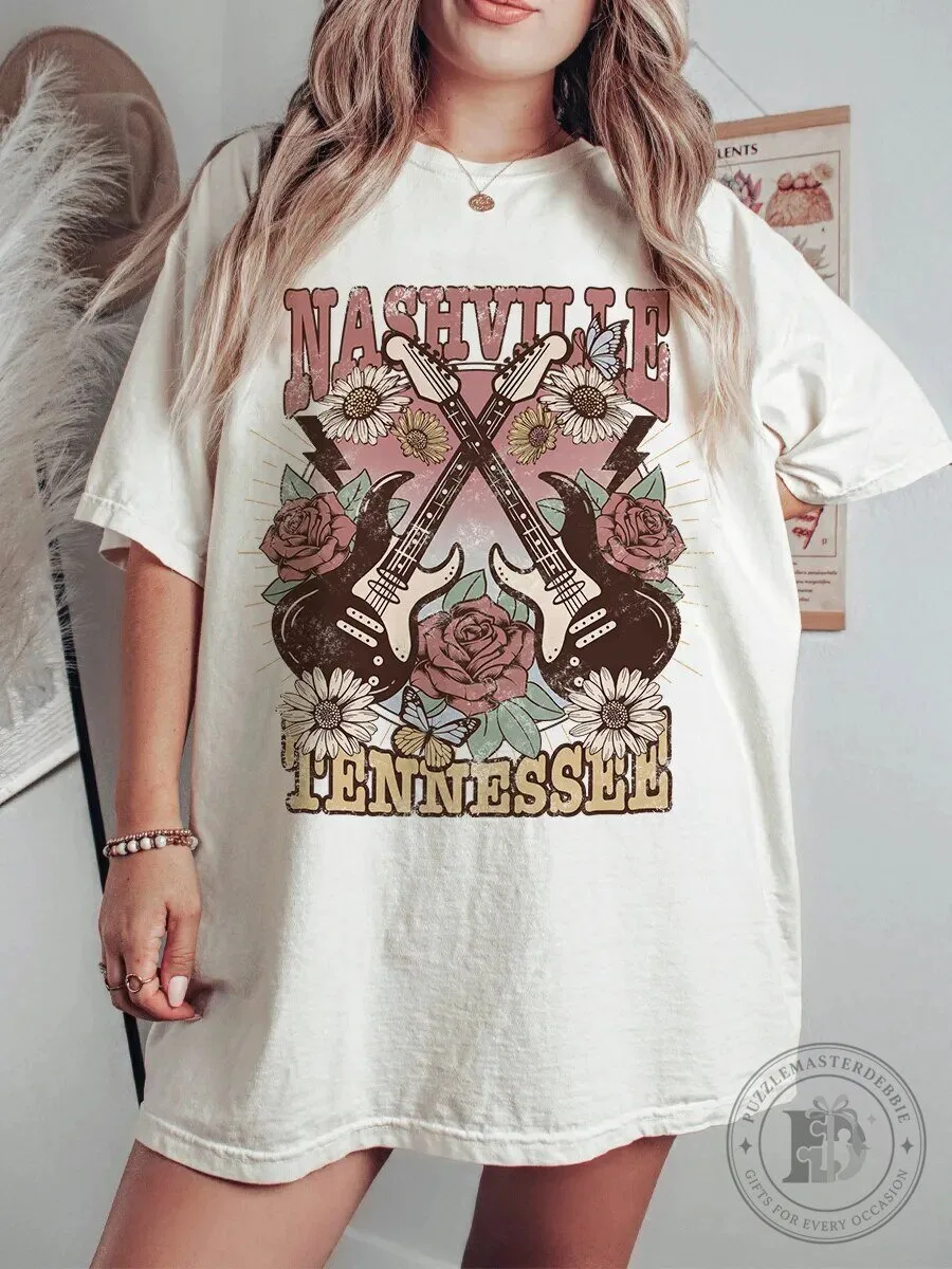 Vintage Nashville Tennessee Guitar Floral T-Shirt